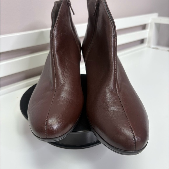 Buttery Soft Munro American Brown Leather Ankle Boots – Women’s 7 Narrow) - Picture 4 of 5